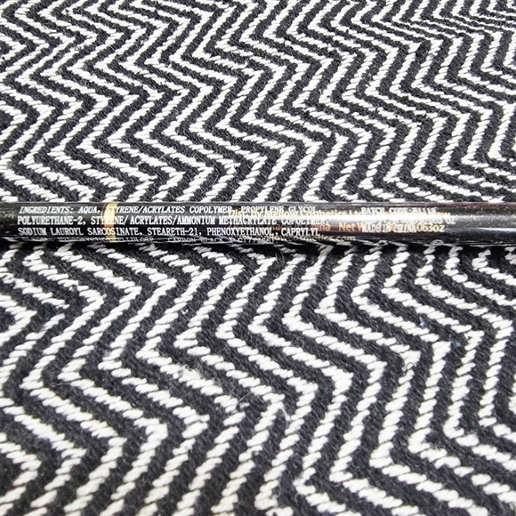 Mellow * Precision Liquid Eyeliner Pen* NEW*Black* - Picture 2 of 4